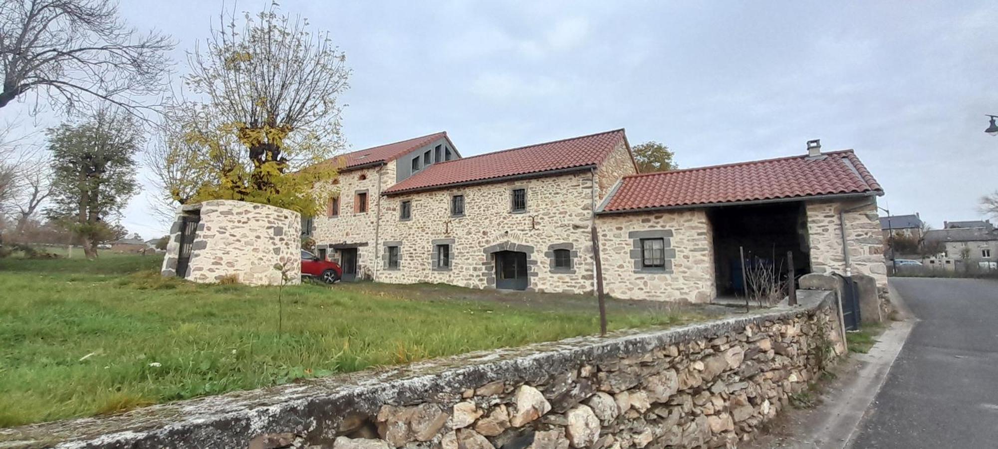Relais Du Lac De La Truyere Anglards de Saint Flour Ngoại thất bức ảnh